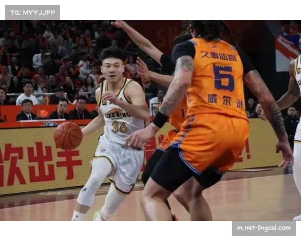 鄢手骐爆发砍16分 辽宁逆转山西关键奇兵